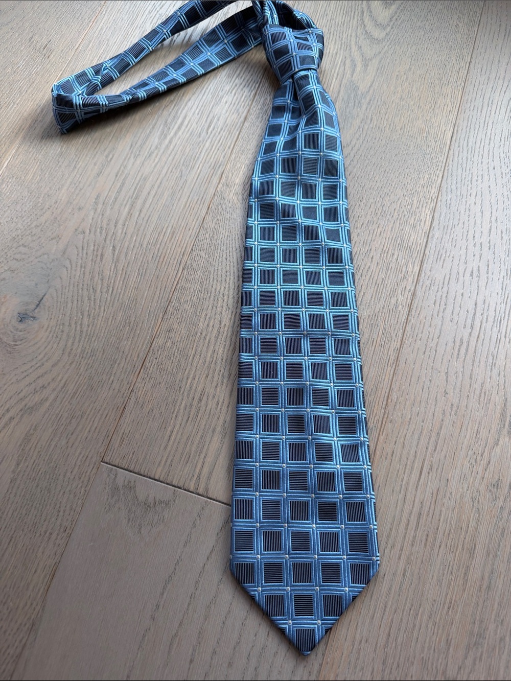Nordstrom Mens Navy Tie with Light Blue Grid